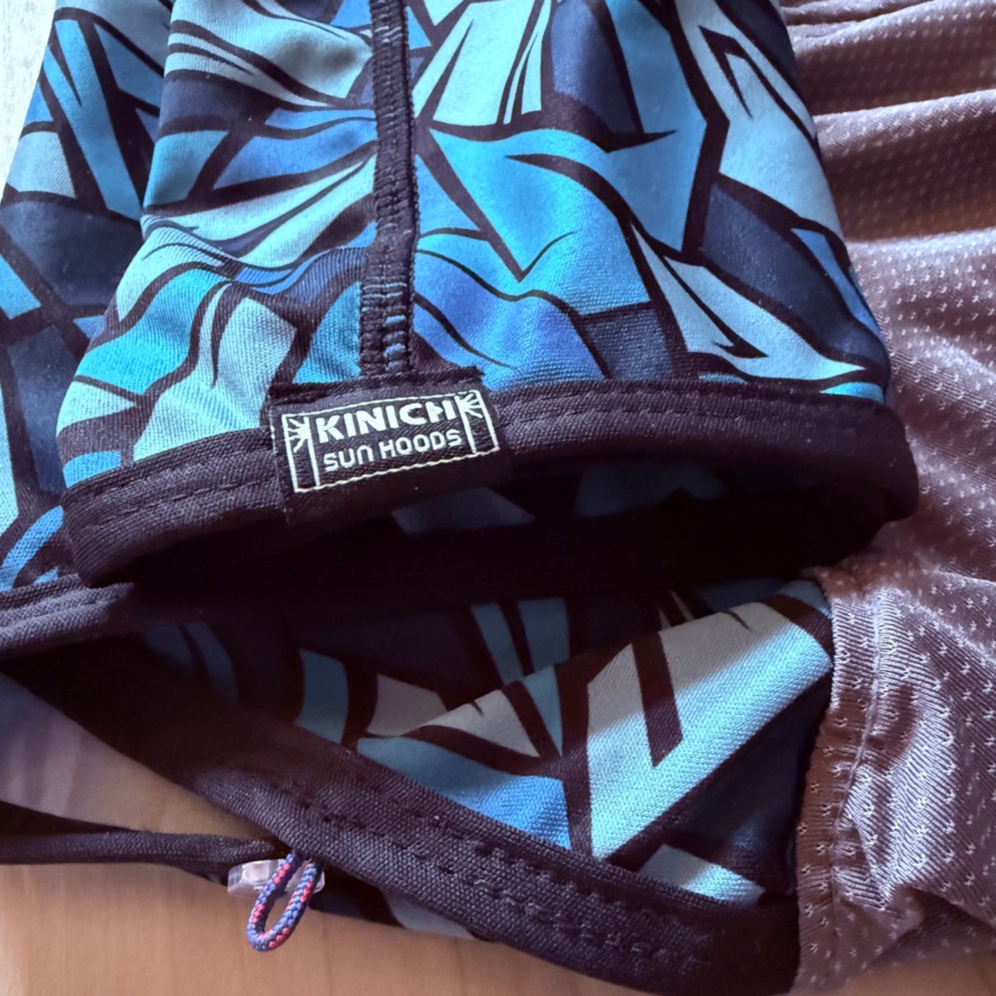 Blue geometric pattern sun hood product photo